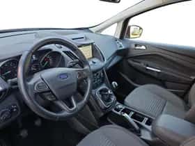 Ford C-Max (2017) thumbnail 9