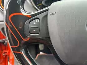 Renault Captur (2014) thumbnail 20