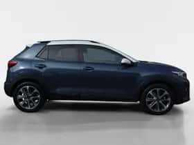 Kia Stonic (2018) thumbnail 4