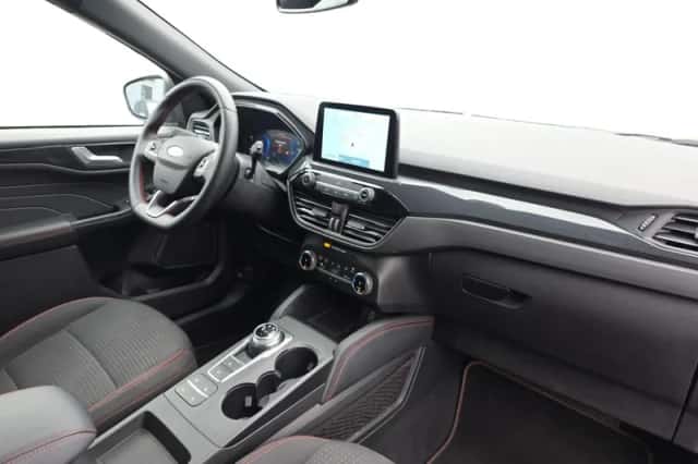 Ford Kuga (2023) thumbnail 12