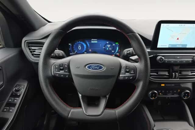 Ford Kuga (2023) thumbnail 14