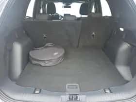 Ford Kuga (2023) thumbnail 16