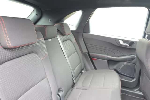 Ford Kuga (2023) thumbnail 18