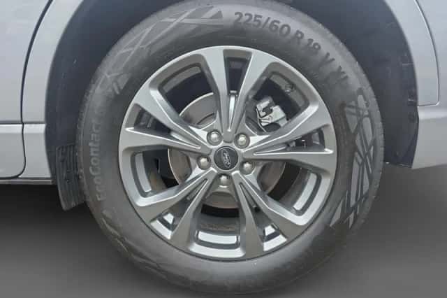 Ford Kuga (2023) thumbnail 8
