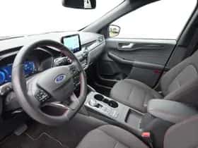 Ford Kuga (2023) thumbnail 10