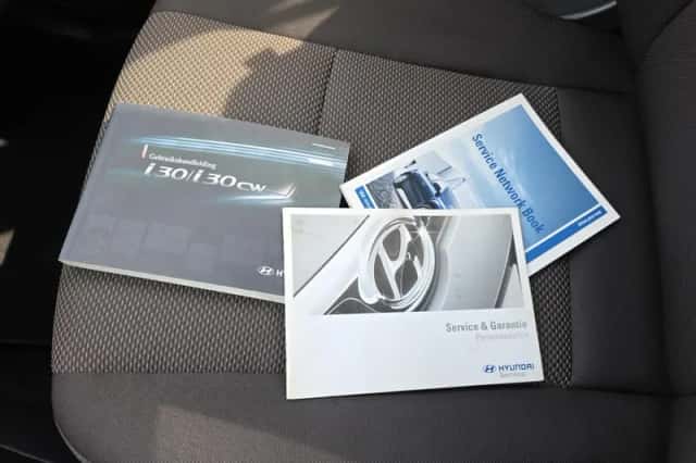 Hyundai i30 (2011) thumbnail 13