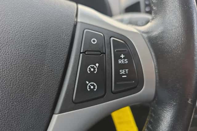 Hyundai i30 (2011) thumbnail 21