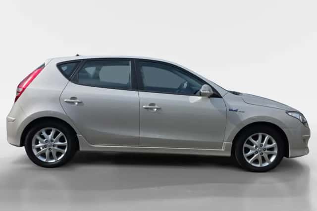 Hyundai i30 (2011) thumbnail 4