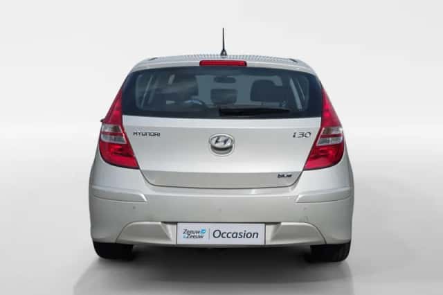 Hyundai i30 (2011) thumbnail 6