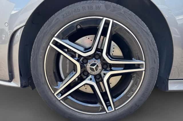 Mercedes-Benz CLA-Klasse (2023) thumbnail 2