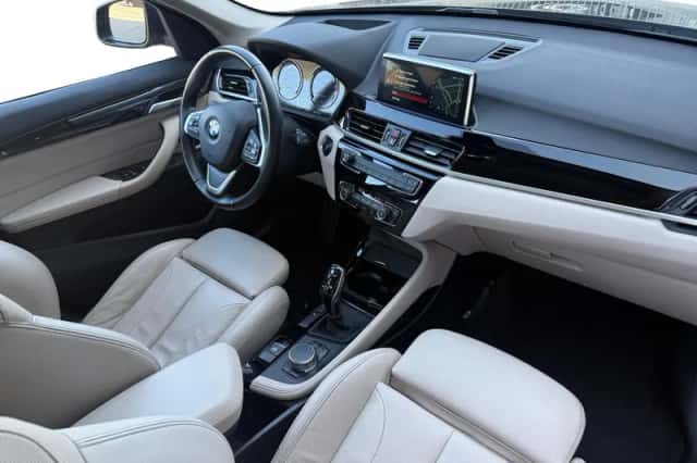 BMW X1 (2018) thumbnail 10