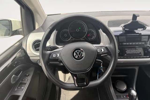 Volkswagen E-up! (2020) thumbnail 11