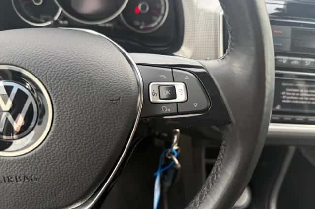 Volkswagen E-up! (2020) thumbnail 13