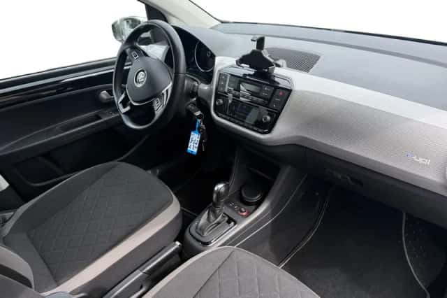 Volkswagen E-up! (2020) thumbnail 20