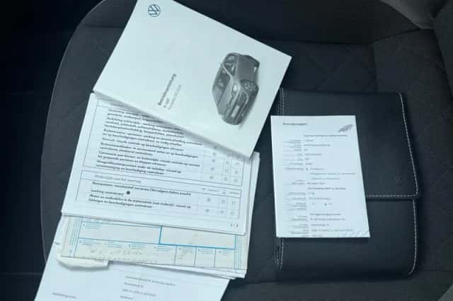 Volkswagen E-up! (2020) thumbnail 25