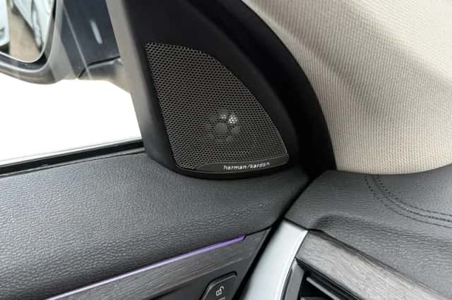 BMW X1 (2020) thumbnail 13