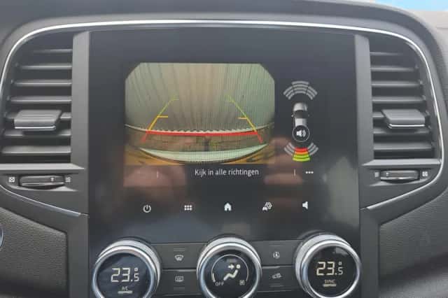 Renault Mégane (2022) thumbnail 14