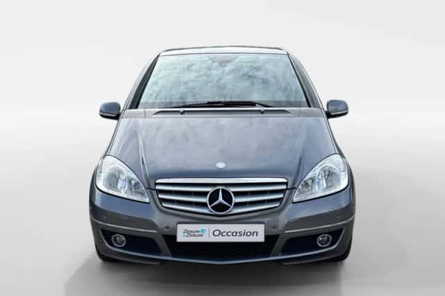 Mercedes-Benz A-Klasse (2010) thumbnail 2