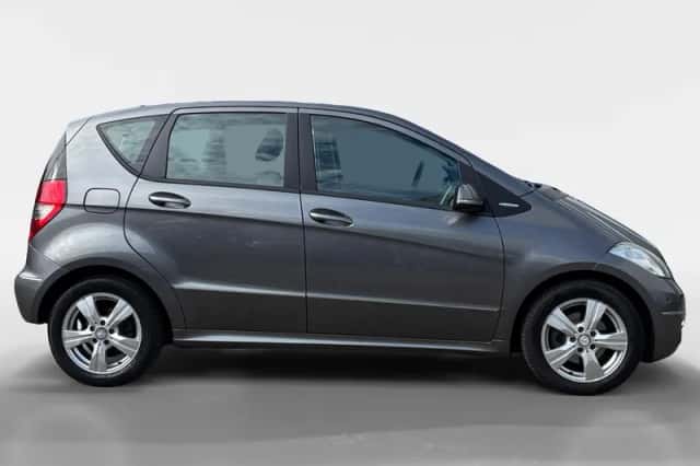 Mercedes-Benz A-Klasse (2010) thumbnail 4