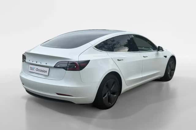 Tesla Model 3 (2020) thumbnail 5