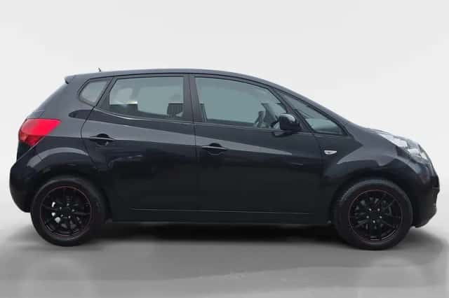 Kia Venga (2011) thumbnail 4