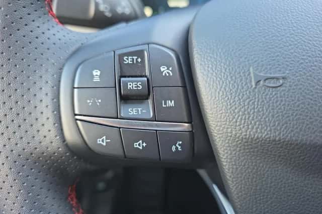 Ford Kuga (2025) thumbnail 18