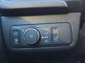 Ford Kuga (2025) thumbnail 24