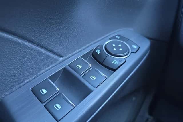 Ford Kuga (2025) thumbnail 26