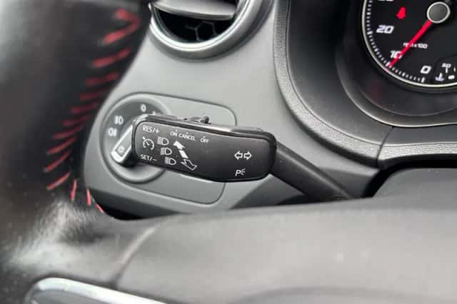 SEAT Ibiza (2017) thumbnail 16