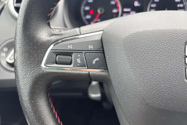 SEAT Ibiza (2017) thumbnail 17
