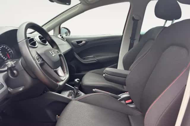 SEAT Ibiza (2017) thumbnail 10