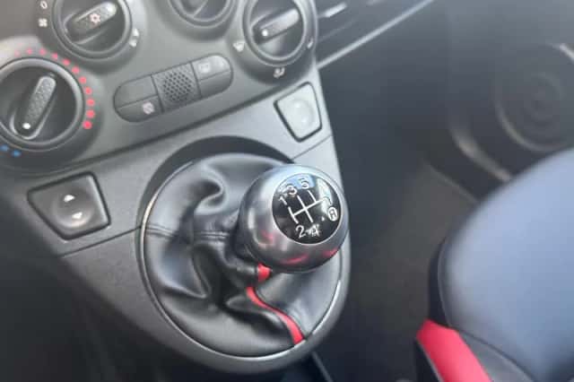 Fiat 500 (2014) thumbnail 15