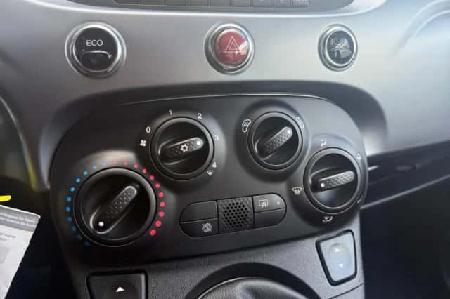 Fiat 500 (2014) thumbnail 21