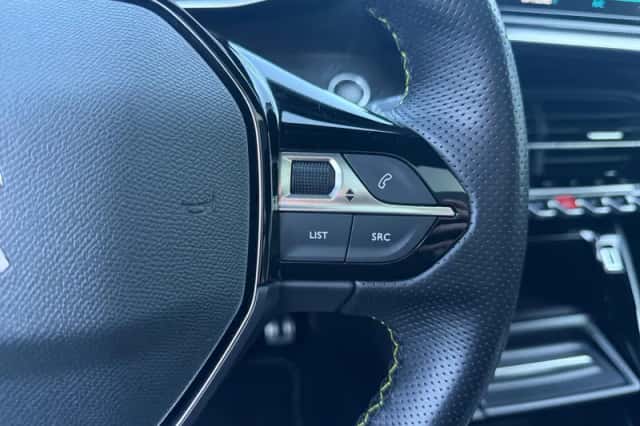 Peugeot e-2008 (2021) thumbnail 16