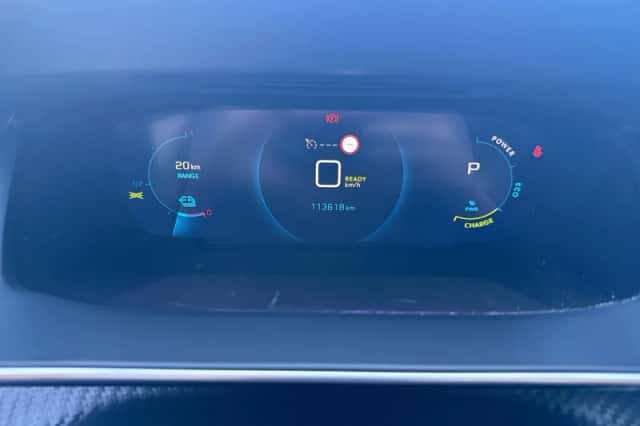 Peugeot e-2008 (2021) thumbnail 17