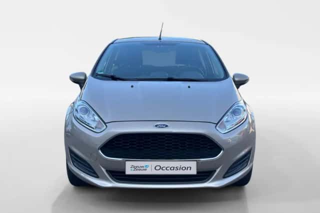 Ford Fiesta (2016) thumbnail 2
