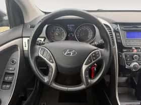Hyundai i30 (2012) thumbnail 11