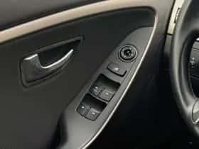 Hyundai i30 (2012) thumbnail 21