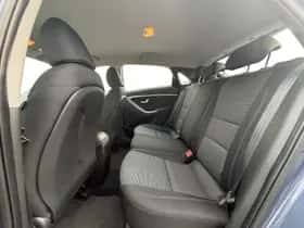 Hyundai i30 (2012) thumbnail 24