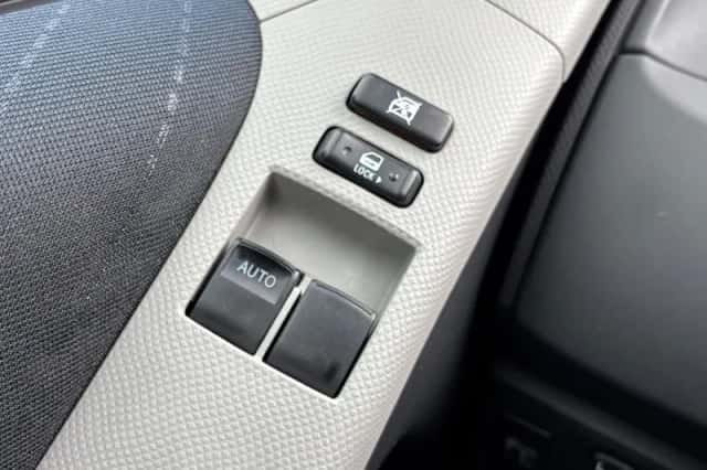 Toyota Yaris (2008) thumbnail 18
