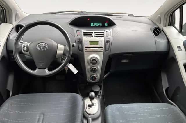 Toyota Yaris (2008) thumbnail 22