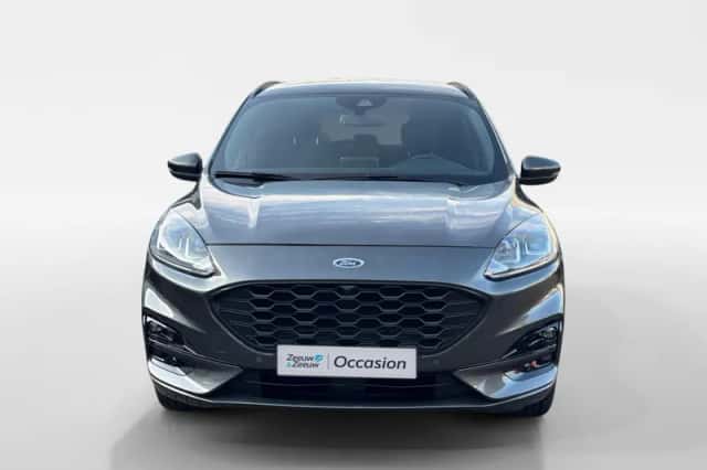 Ford Kuga (2022) thumbnail 2