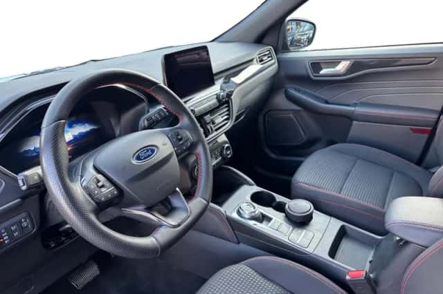 Ford Kuga (2022) thumbnail 14