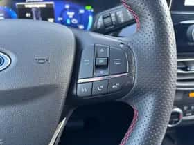 Ford Kuga (2022) thumbnail 17
