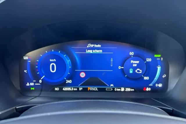 Ford Kuga (2022) thumbnail 18