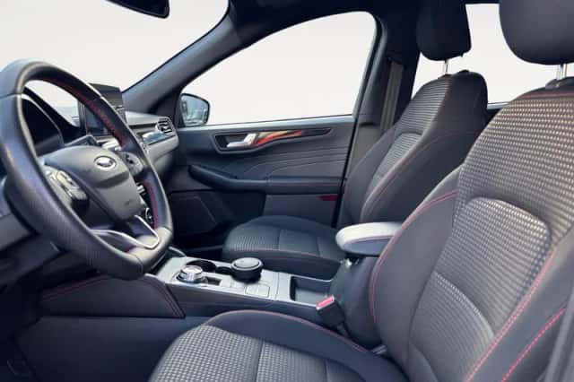 Ford Kuga (2022) thumbnail 26