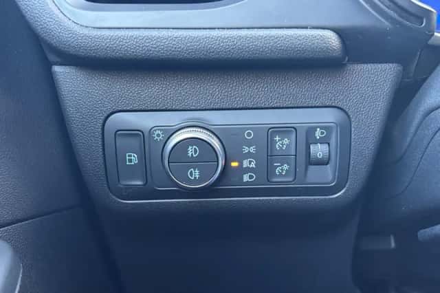 Ford Kuga (2022) thumbnail 10