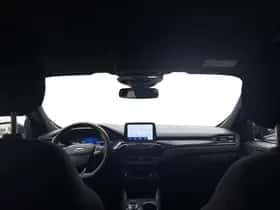 Ford Kuga (2023) thumbnail 14