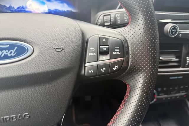 Ford Kuga (2023) thumbnail 18