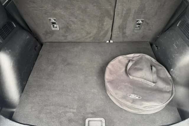 Ford Kuga (2023) thumbnail 27